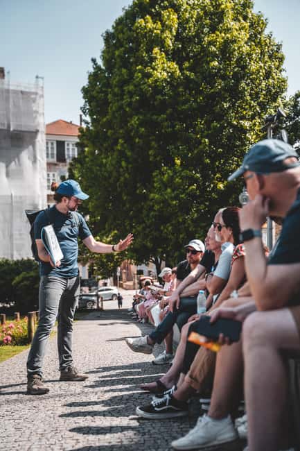 Stadtführung durch das Zentrum von Porto auf Deutsch - Bank of Materials, Carmelitas Descalcos und ein Stopp, der nicht im Standard-Programm schreit