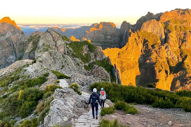 Sunrise Transfer To Pico Do Arieiro, Hike To Pico Ruivo & Return From Teixeira - Pico do Arieiro to Pico Ruivo: above-the-clouds hiking with real altitude drama