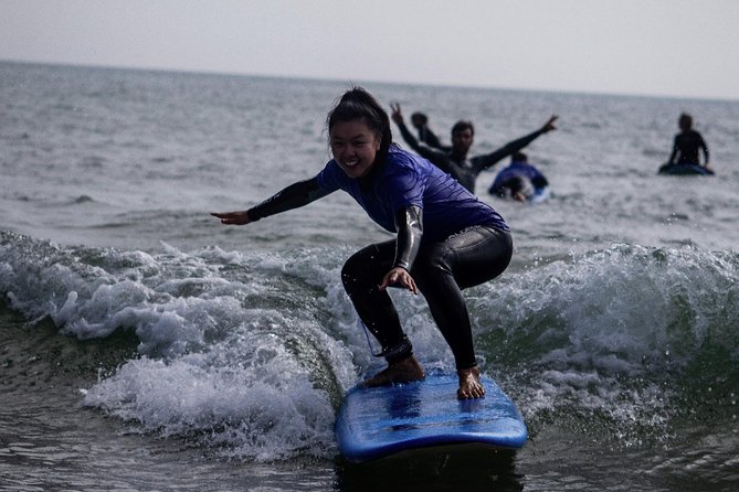 Surf Experience in Cascais - Equipment and wetsuit included: the value you feel immediately