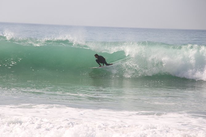 Surf Experience in Cascais - What “try and catch a wave” looks like in real learning terms
