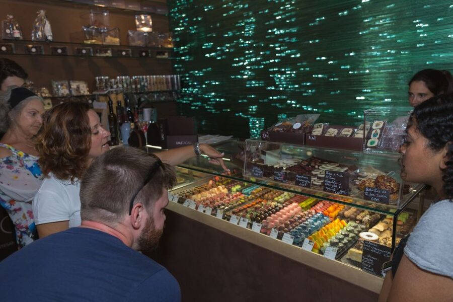 Taste Funchal: food, wine and cultural tour - Tea Shop Sweets, Pastel de Nata, and Coffee That Finish Clean