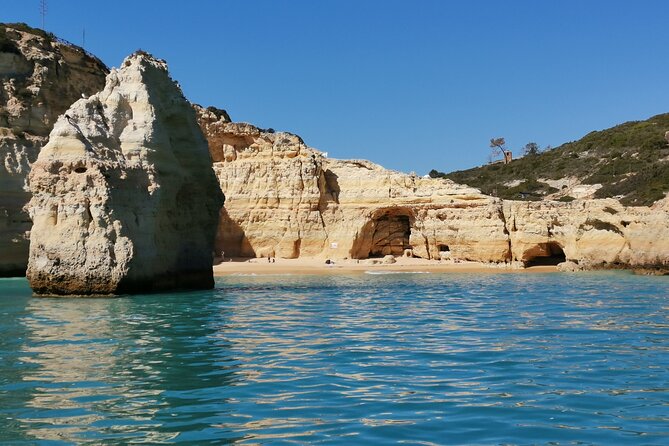 Tour to Benagil Caves and Coastline in Albufeira - Cruise route basics, what 2.5 hours feels like on the water