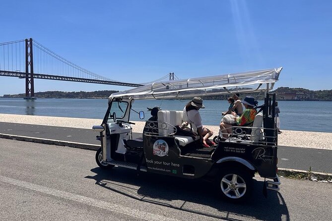 True 4Hour Private Tuk Tuk Tour: Discover Lisbon with a Local! - Praça do Comércio, Largo do Carmo, and the 1755 Earthquake Reminder