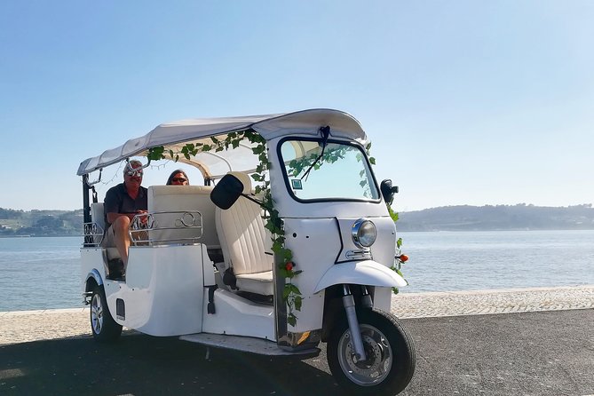 Tuk Tuk Lisbon Guided tour! 100% PRIVATE & PERSONALIZED - Jerónimos and Pastéis de Belém: UNESCO Power, Plus What You Must Pay For