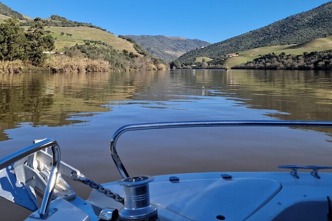 VALE DOURO, Premium Wine Tour, Wine Lunch, Private Boat - Private cruise on the Douro in Pinhão: the moment that changes the whole tour