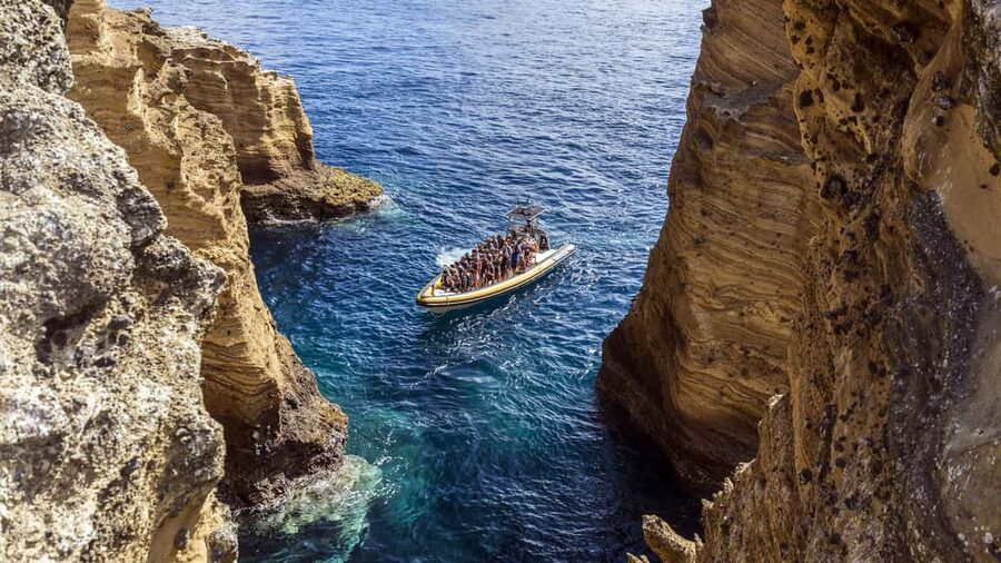 Vila Franca Islet: Bioligist Guided 0% Carbon e-Boat Tour - What you learn: volcanic cone geology and maritime stories