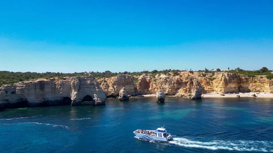 Vilamoura: Benagil Cave Boat Tour - Vilamoura to Benagil: why this cruise is such a smart half-day